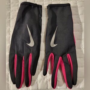 Nike Dri-FIT‎ Black Hot Pink Running Gloves Barbiecore Feminine Sporty Athletic
